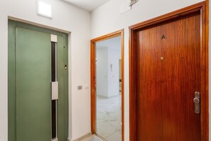 Interior - Vacation Home 'Precioso Apartamento Santa Cruz' with Wi-Fi (Santa Cruz de Tenerife)