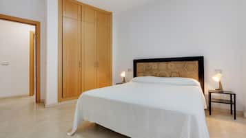 2 Schlafzimmer, Bügeleisen/Bügelbrett, WLAN, Bettwäsche