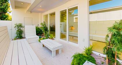 Beautiful, upscale home with private pool and great view - steps to sand