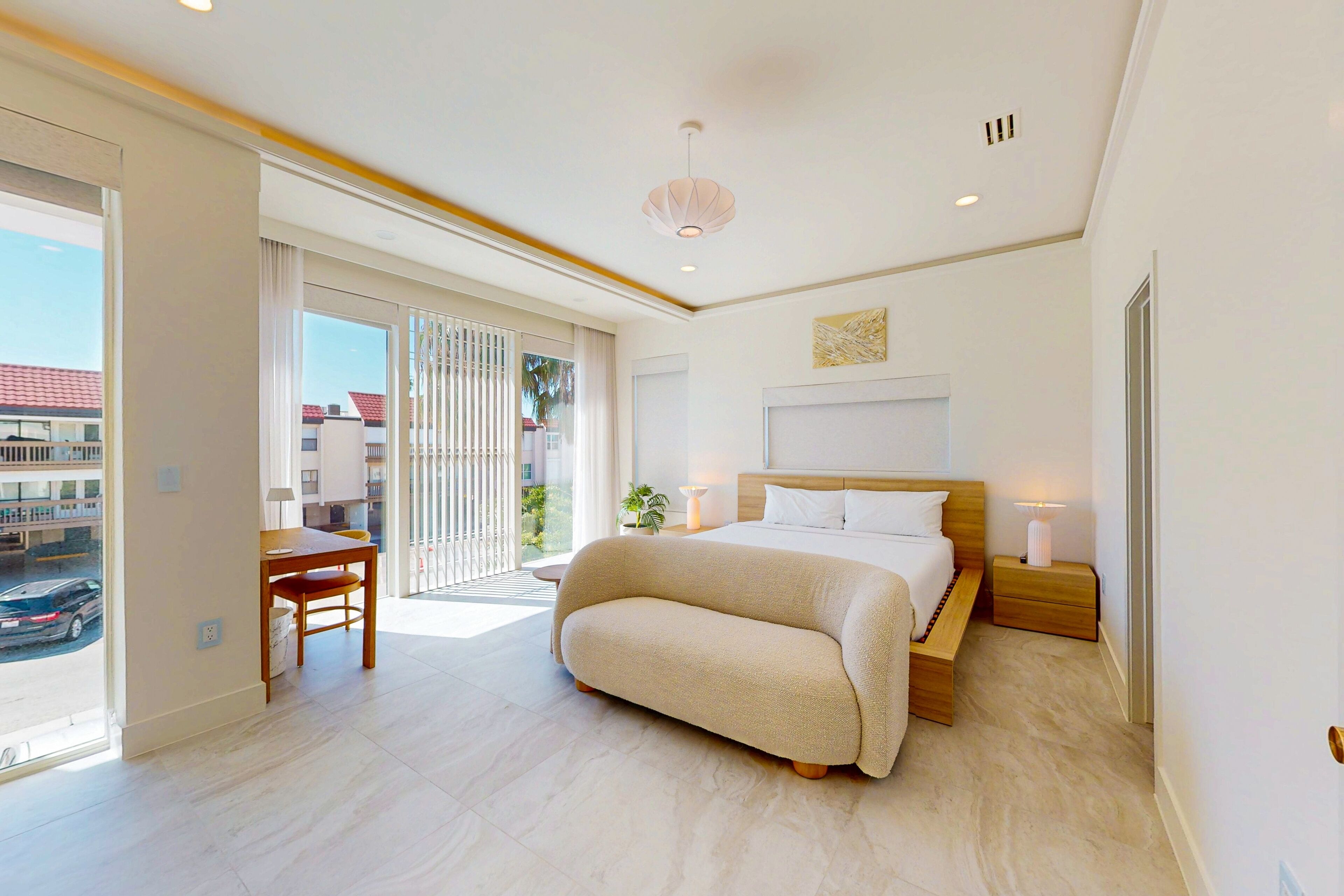 6 間睡房、熨斗/熨衫板、上網、床單