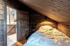 4 sovrum, strykjärn/strykbräda, wi-fi och sängkläder