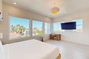 6 habitaciones, tabla de planchar con plancha y acceso a internet 