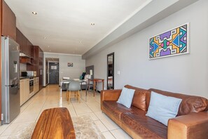 Studio | Living area - Icon Studio Apartment (Cape Town)