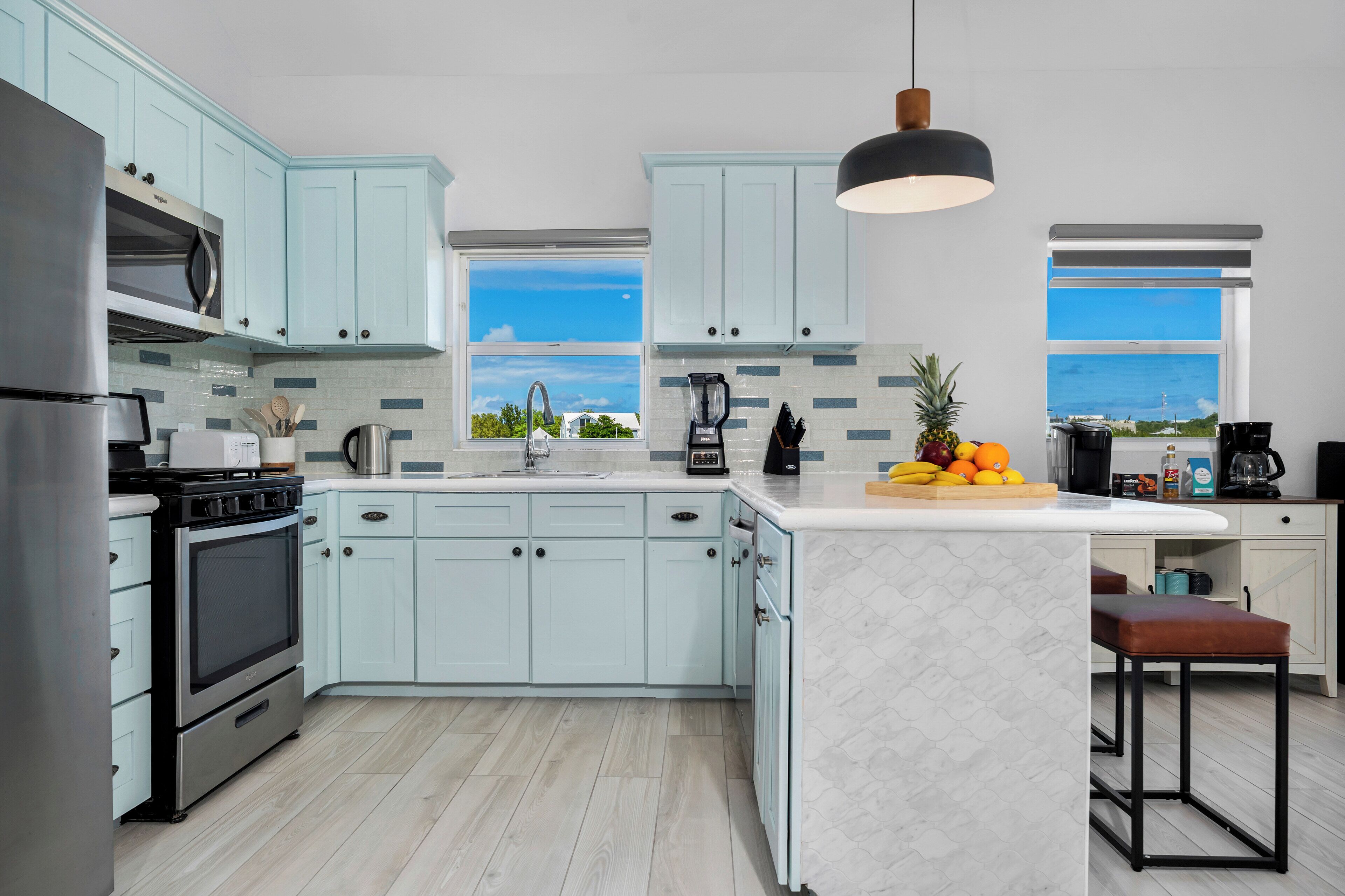 Mikrowelle, Ofen, Herdplatte, Geschirrspüler