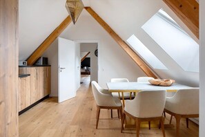Dining - Your Own Villa 'Skylodges' with 9 Apartments, Mountain Views, Garden and Wi-Fi (Oberried)