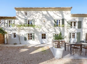 واجهة المنشأة