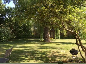 إطلالة على الحديقة