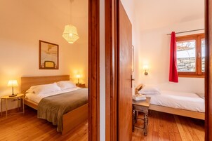 Standard Apartment, 2 Bedrooms | Iron/ironing board, free WiFi
