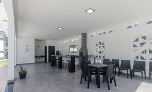 Dining - Apts in a Condo With Barbecue and Pool in the Best Location of Arraial D'ajuda Dvbs (Porto Seguro)