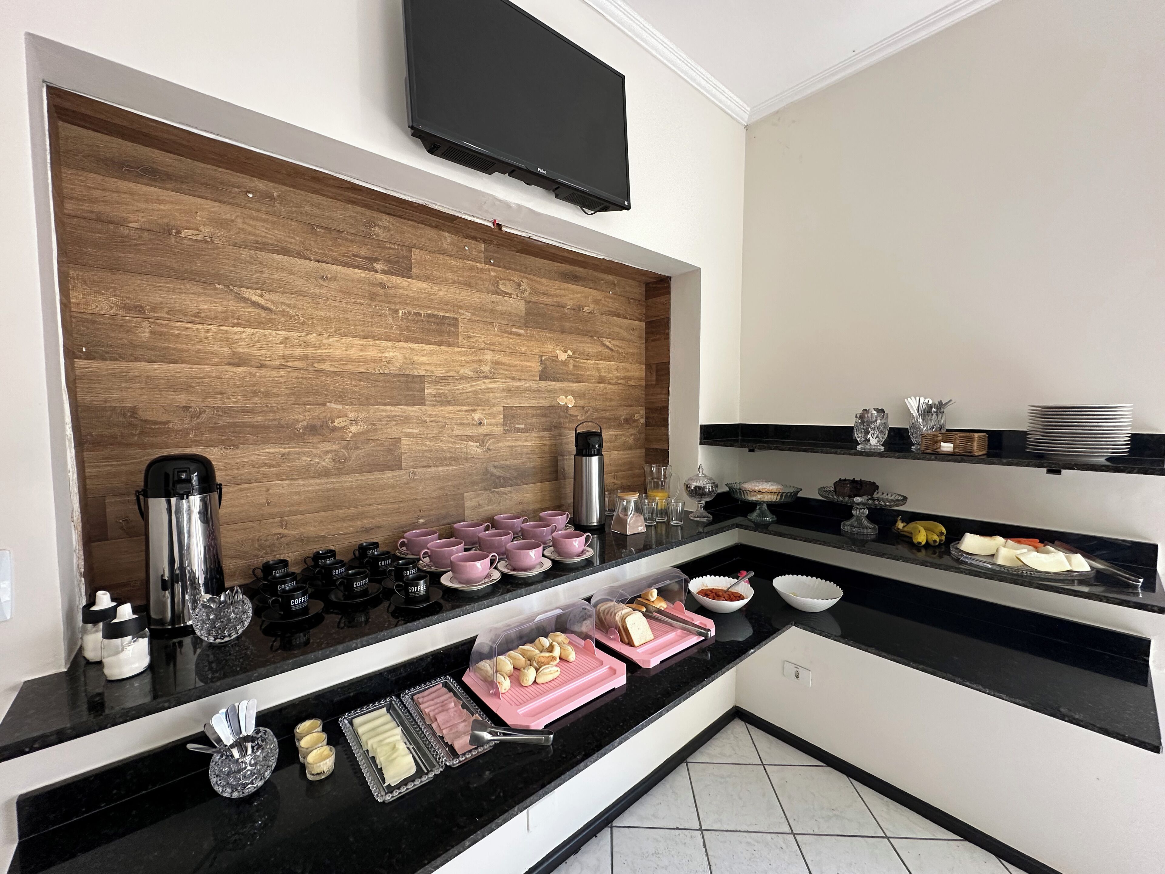 Free daily buffet breakfast