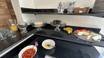 Tägliches inbegriffenes Frühstücksbuffet