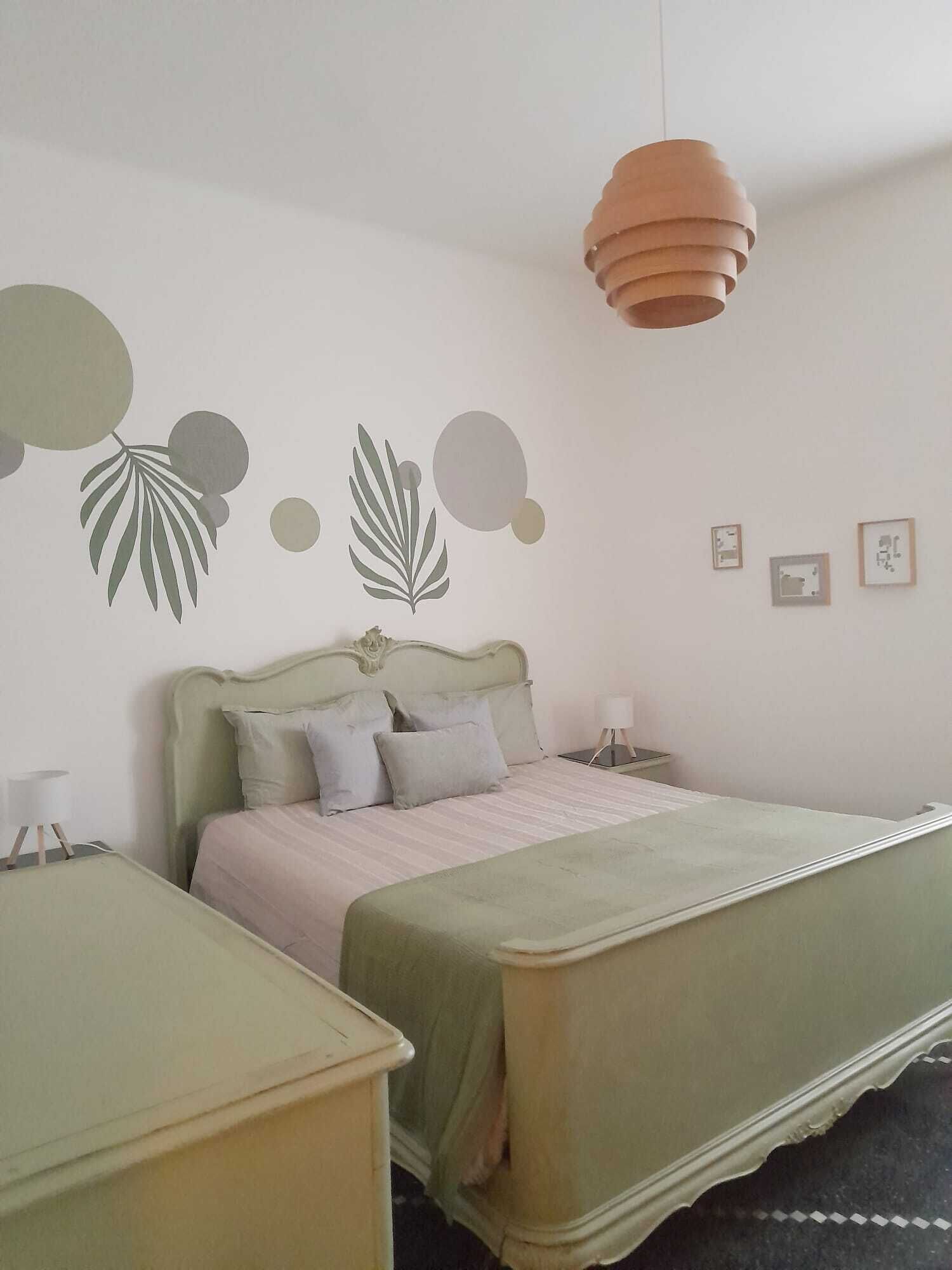 Lägenhet Comfort - 2 sovrum - balkong - utsikt mot staden | Strykjärn/strykbräda och gratis wi-fi