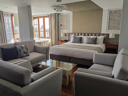 Hotel Fundador By Robles