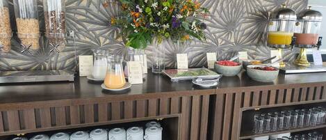 Free daily cooked-to-order breakfast