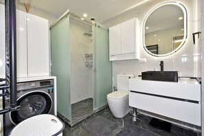 Classic Apartment | Bathroom - Apartment by Luxe Group SA222 (Yerevan)