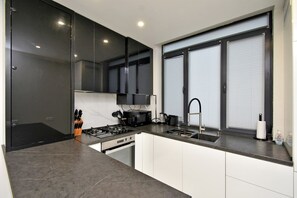 Classic Apartment | Private kitchen - Apartment by Luxe Group SA222 (Yerevan)