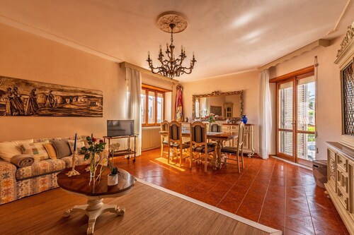 Villa « La Via delle Rose » avec terrasse privée, jardin privé et Wi-Fi
