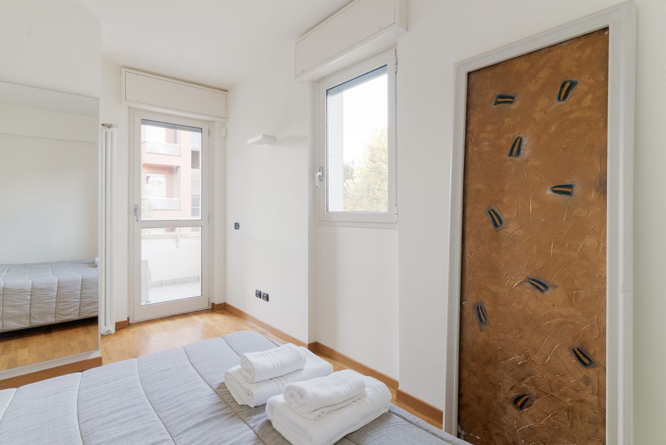 2 Schlafzimmer, Bügeleisen/Bügelbrett