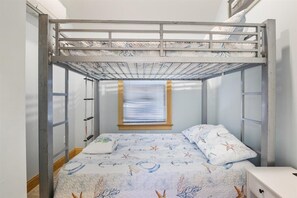 2 bedrooms, free WiFi, bed sheets - 3 Usen Lane near all the fun (Old Orchard Beach)