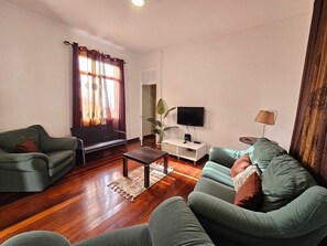 Living area - Villa Rodrigues 1 by Rentallido (Campanario)