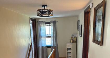 Spacious Cabin 4 bedroom cabin near Glendale Lake and State Park