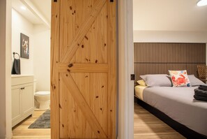 خدمة الإنترنت وملاءات أسرّة