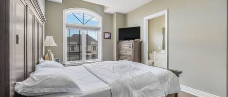 5 chambres, fer et planche Ă repasser, accĂšs Ă Internet, literie fournie