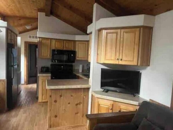 Interior - Barnwell Mountain Cabins #8 (Gilmer)