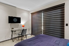 2 sovrum, skrivbord, strykjärn/strykbräda och wi-fi