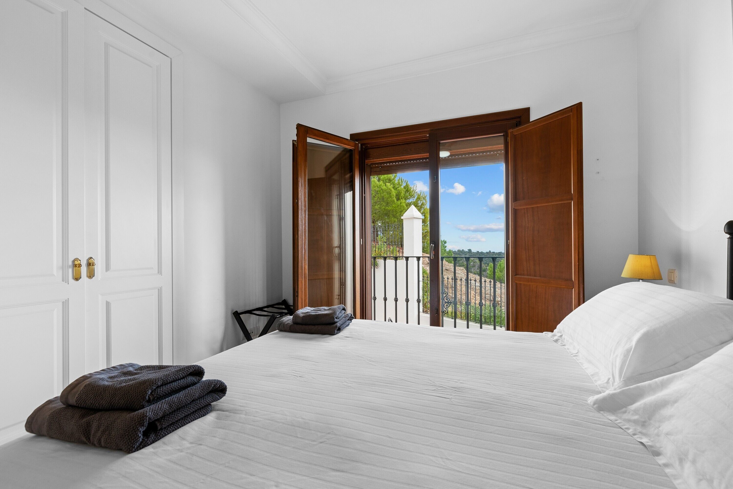 3 dormitorios, tabla de planchar con plancha, wifi y ropa de cama