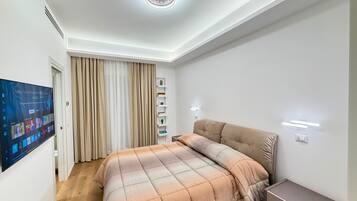 2 Schlafzimmer, BĂŒgeleisen/BĂŒgelbrett, kostenloses WLAN, BettwĂ€sche