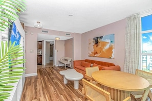 Smart TV, table tennis - Colorful Coastal Escape | Oceanview + Waterparks (Myrtle Beach)