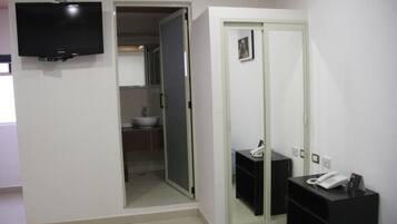 Amenidades de baño gratuitas, toallas, jabón, shampoo