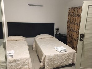 基础客房 | 免费 WiFi、床单