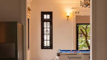 Superior Villa, Private Pool | Private kitchen