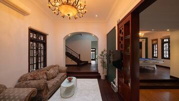 Superior Villa, Private Pool | Living area