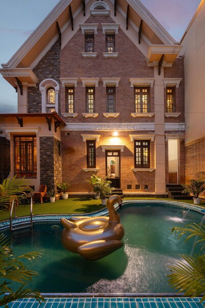 Villa Paradise 6Bedroom