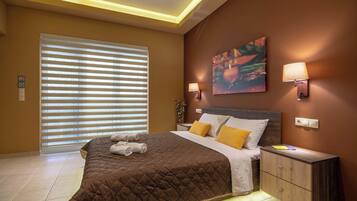 Apartment, Balcony | Blackout curtains, iron/ironing board, free WiFi