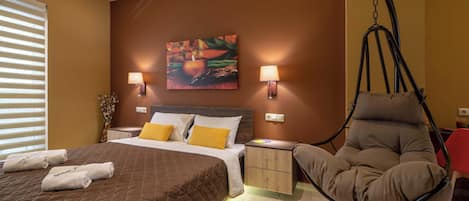 Appartement, balkon | Verduisterende gordijnen, een strijkplank/strijkijzer, gratis wifi