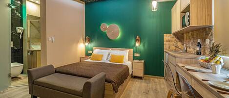 Rideaux occultants, fer et planche à repasser, Wi-Fi gratuit