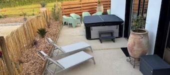 le spacieux loft Siec a 10 min a pied des plages de Trélévern.