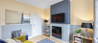 Family & Contractor Friendly • 2-Bed House w/ Garden Near Ebbsfleet. & Bluewater