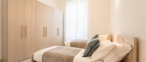 Apartment, 3 Bedrooms, Balcony