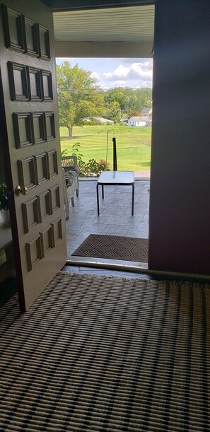 Interior - Spacious Two Bedroom House with Golf Course Views (Dillsburg)