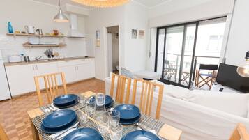 Iron/ironing board, free WiFi