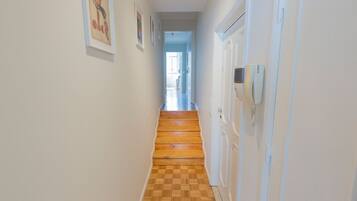 Iron/ironing board, free WiFi