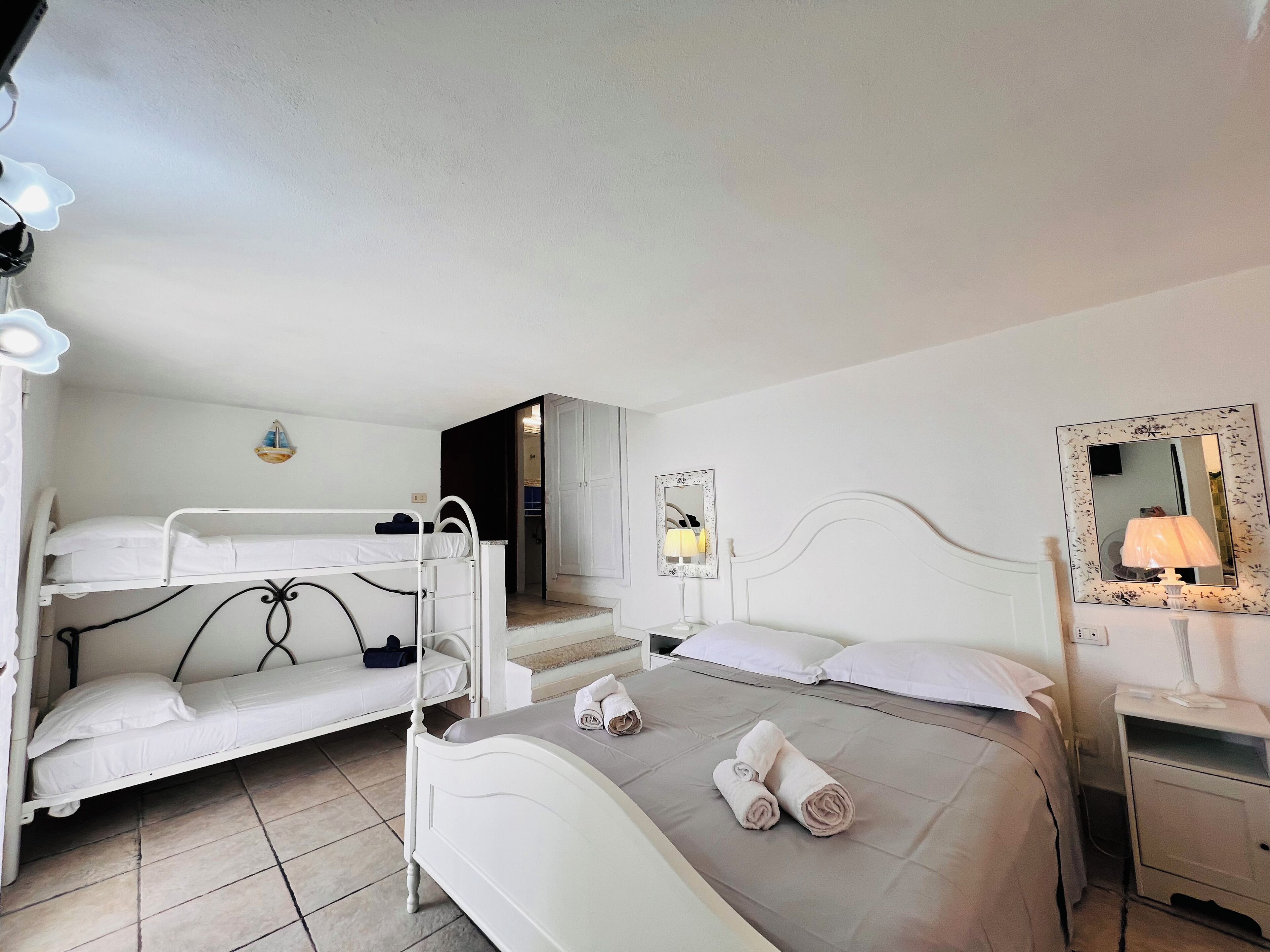 Room, Sea View