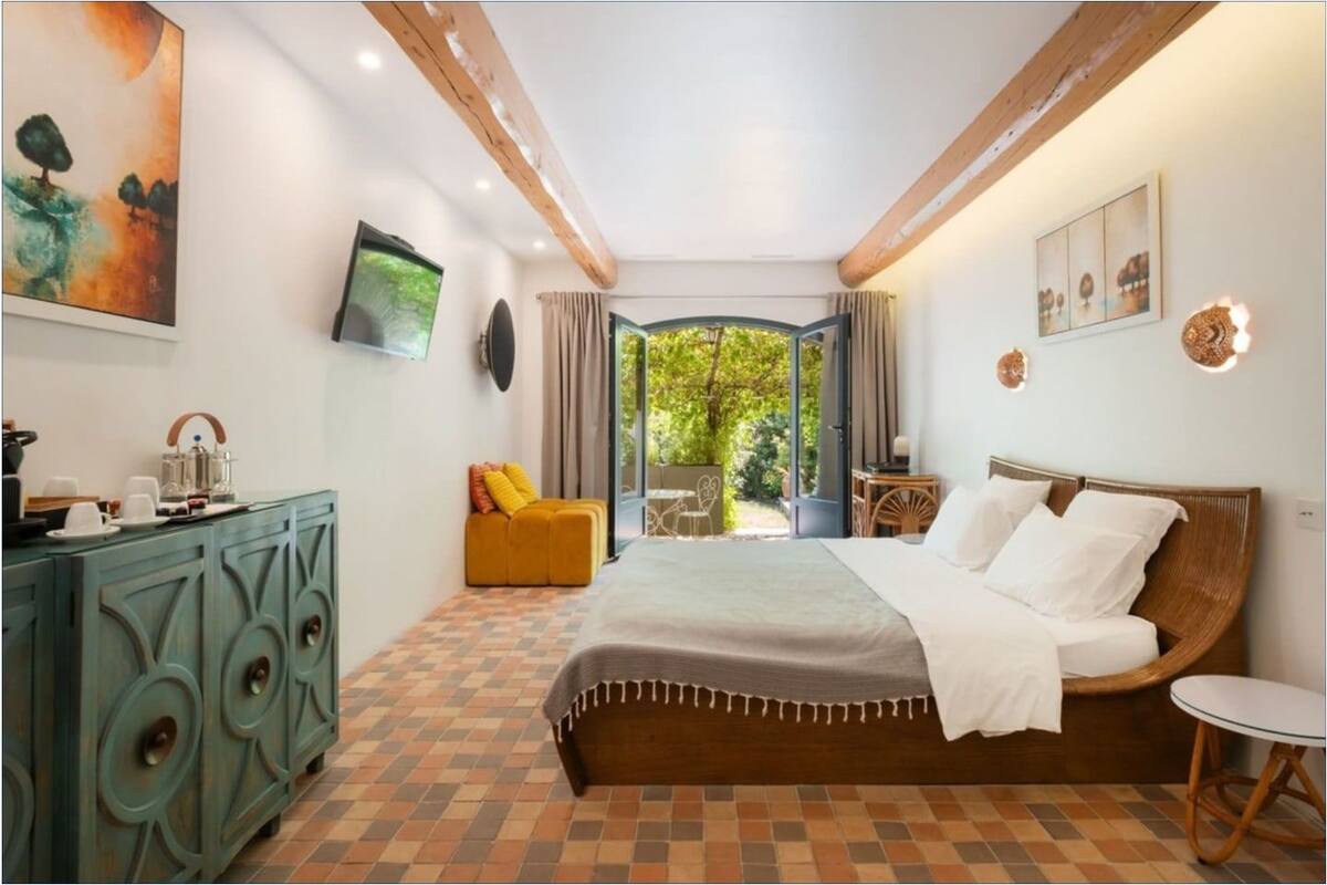 Superior Room, Patio, Garden View | Free WiFi