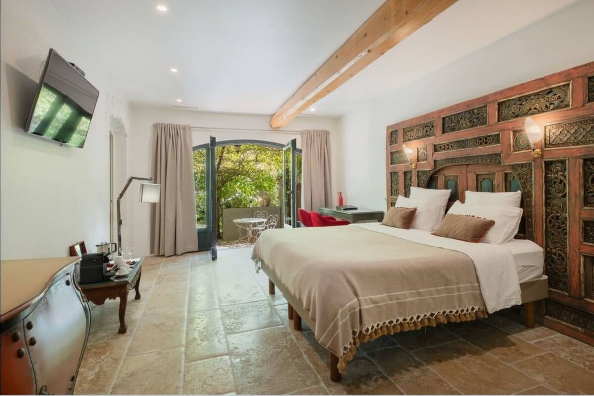 Luxury Room, Patio, Garden View | Free WiFi