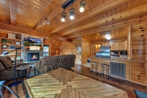 TV, peis, videospill og fotballspill